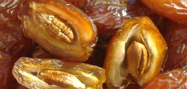 Benefits of date kernel for the eye