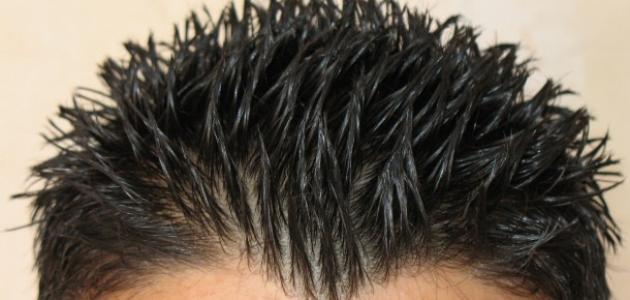 Möglichkeiten, Haare für Männer auf natürliche Weise zu glätten