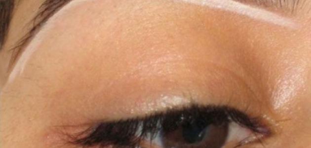How to bleach eyebrows at home