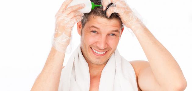 Cómo teñir el cabello para hombres
