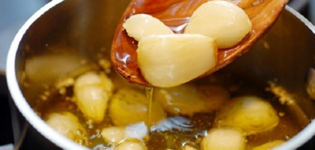 How to make garlic oil for hair