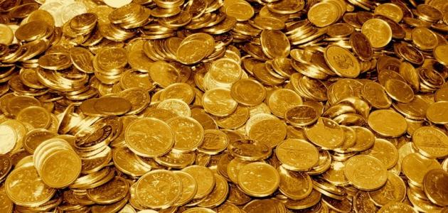¿Cómo se distingue entre el oro y el cobre?