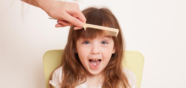 Wie pflege ich die Haare meiner Tochter?