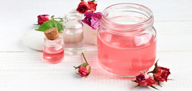agua de rosas para el acne