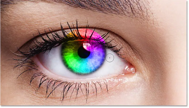 Ocultar el degradado de color en la zona blanca del ojo