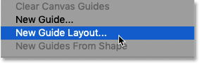 تحديد أمر New Guide Layout في Photoshop