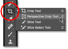 Выберите инструмент «Обрезка перспективы» позади стандартного инструмента «Обрезка» на панели инструментов Photoshop.