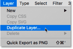 اختيار أمر Duplicate Layer من قائمة Layer في Photoshop.
