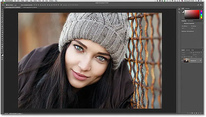 Les deux premières images s'ouvrent dans Photoshop. Image sous licence Adobe Stock.