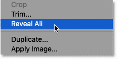 اختيار أمر Reveal All من قائمة Image في Photoshop