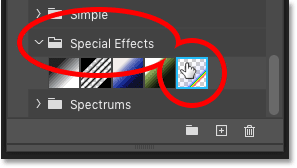 Selecting a Russell's Rainbow gradient in Photoshop's Gradients panel
