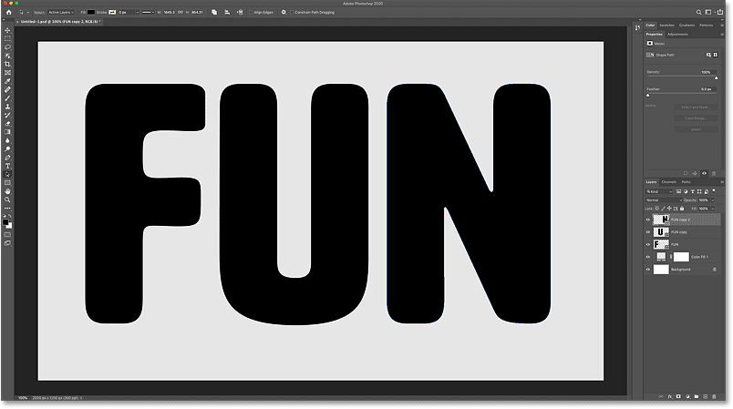 Каждая буква в слове теперь находится на отдельном слое на панели «Слои» Photoshop.