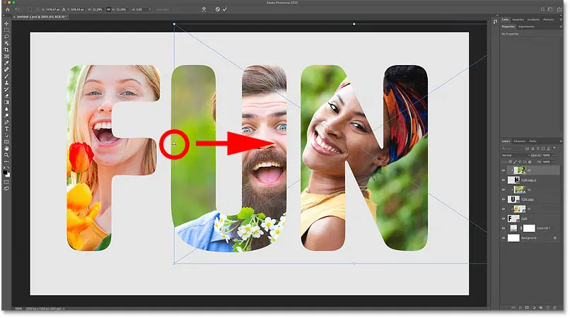 Измените размер и переместите третье изображение внутри буквы с помощью команды «Свободное трансформирование» в Photoshop.