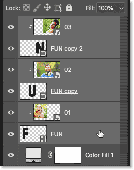 تحديد كل طبقات الأشكال والصور في لوحة Layers في Photoshop