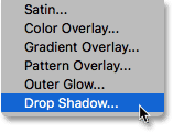 اختيار Drop Shadow من قائمة أنماط الطبقة. 