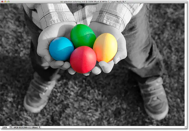 Выборочный цвет для фотошопа. Изображение © 2012 Photoshop Essentials.com