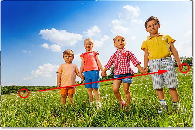 Zeichnen Sie mit dem Begradigen-Werkzeug in Photosohp CC eine Linie über den Horizont im Bild