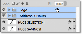 Sélectionnez deux groupes de calques à la fois dans le panneau Calques.